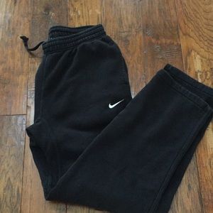 Nike Men’s therma fit sweatpants size large